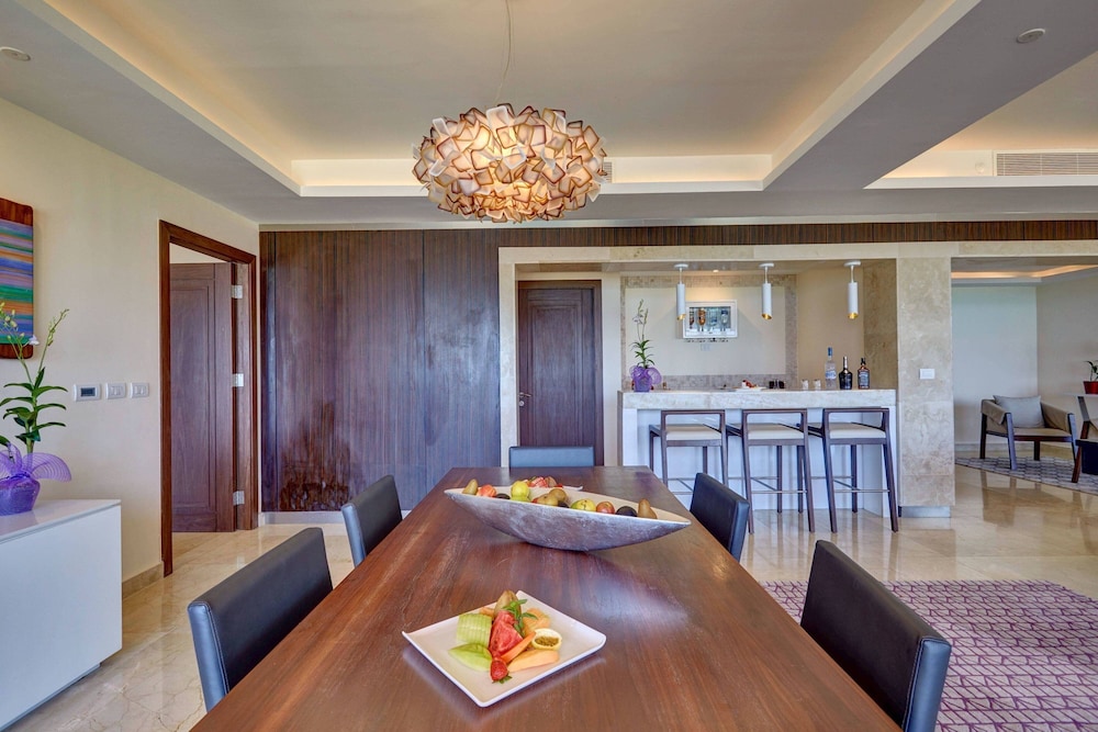 Royalton Blue Waters Montego Bay, An Autograph Collection All-Inclusive Resort 68/84