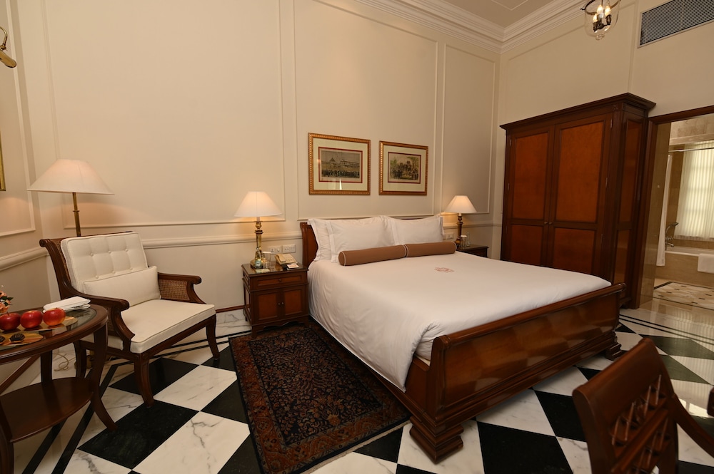 IMPERIAL, KING BED