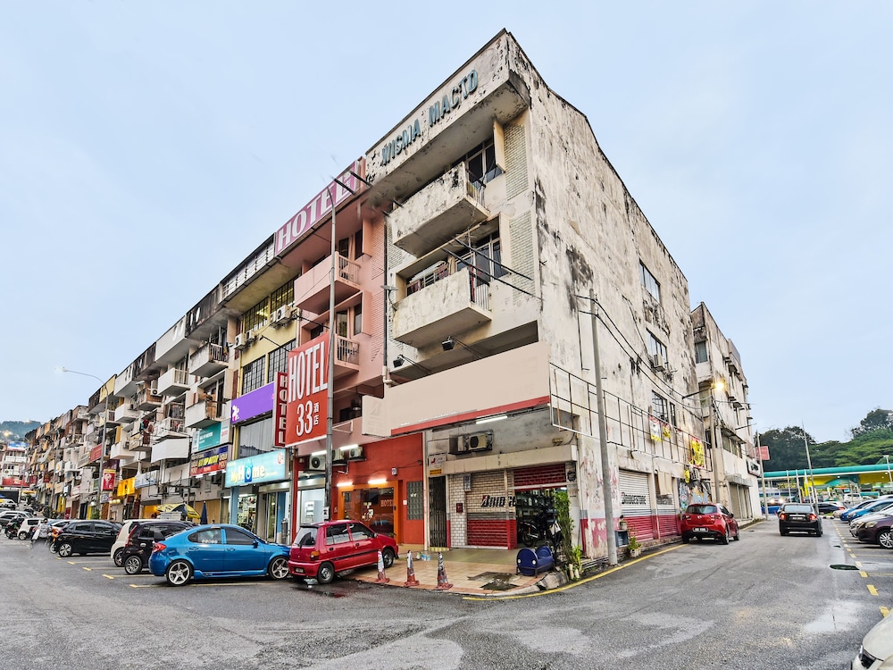 33 Hotel Cheras 47/49