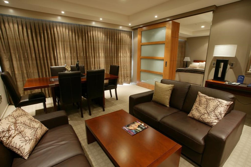 Brentwood Hotel 31/54