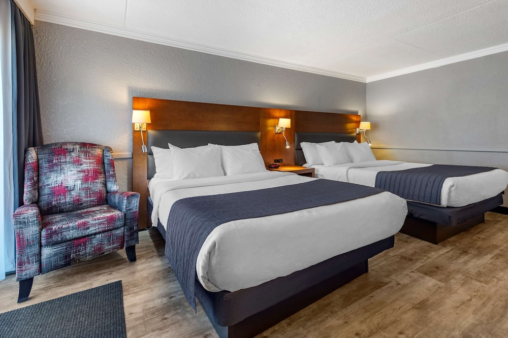 Standard, 2 Queen Beds, Pool Access