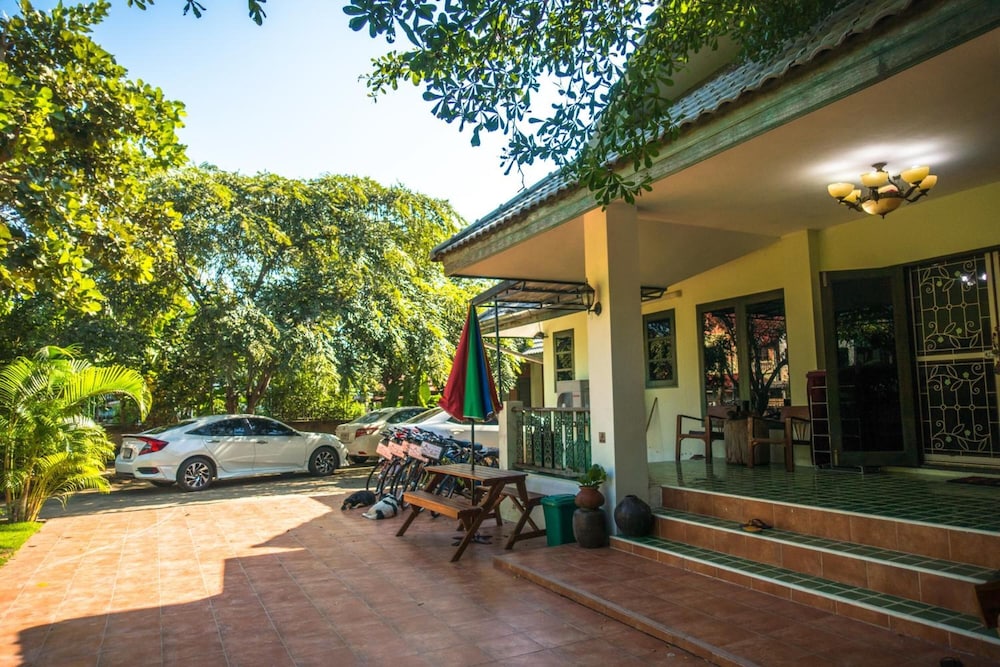 Plus Hostel Ayutthaya 26/31