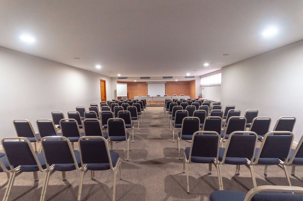 Iguatemi Business Flat 65/76