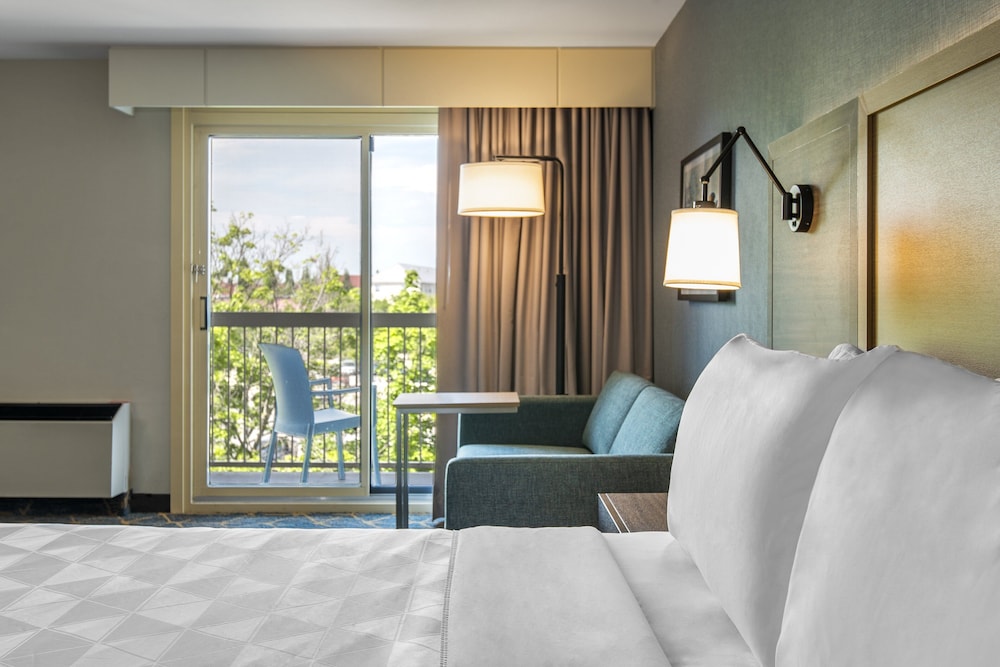 Holiday Inn Kingston Waterfront 18/71
