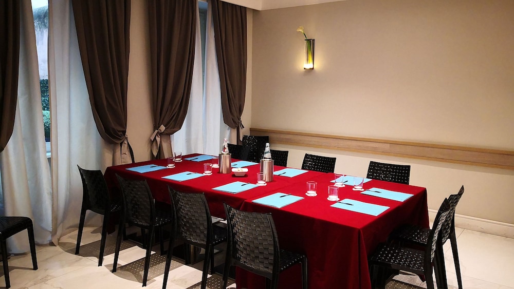 Ludovisi Palace Hotel 45/48