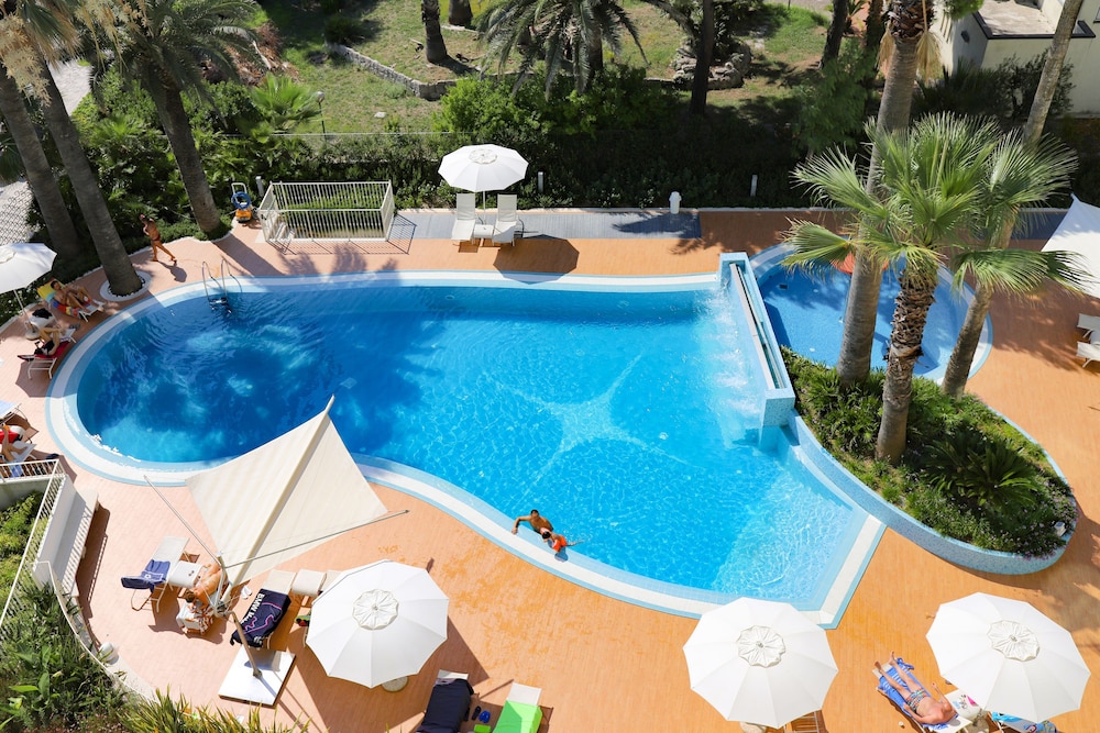 Smeraldo Suites & Spa 58/61
