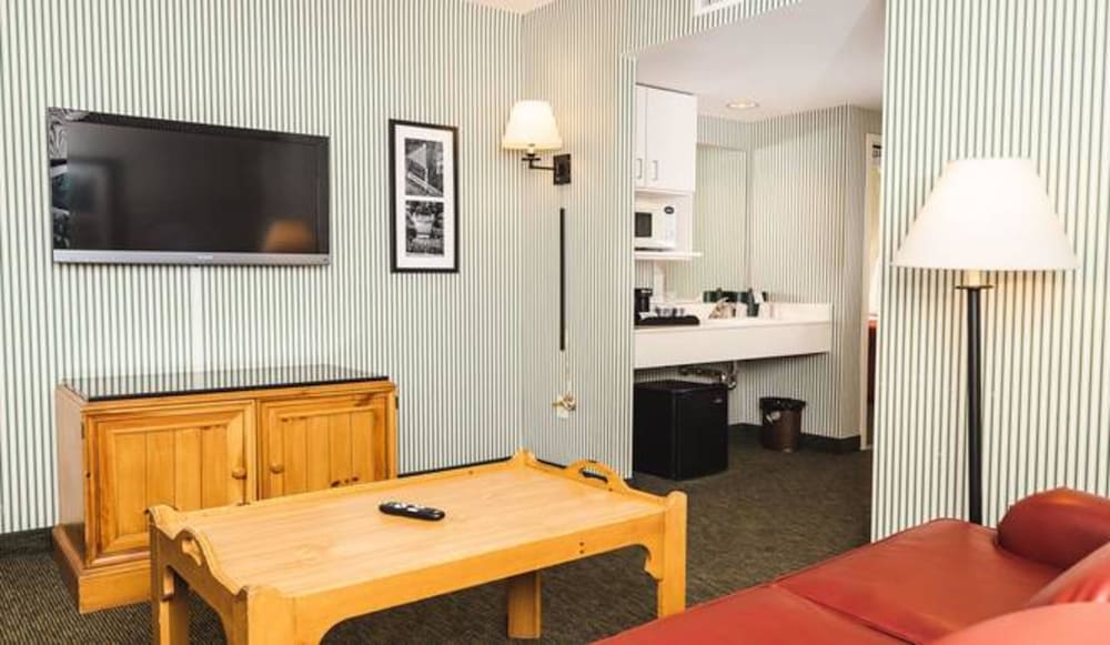 Woodlands Hotel & Suites - A Colonial Williamsburg Hotel 37/64