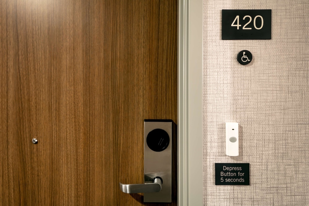Hyatt Place Fairbanks 19/55