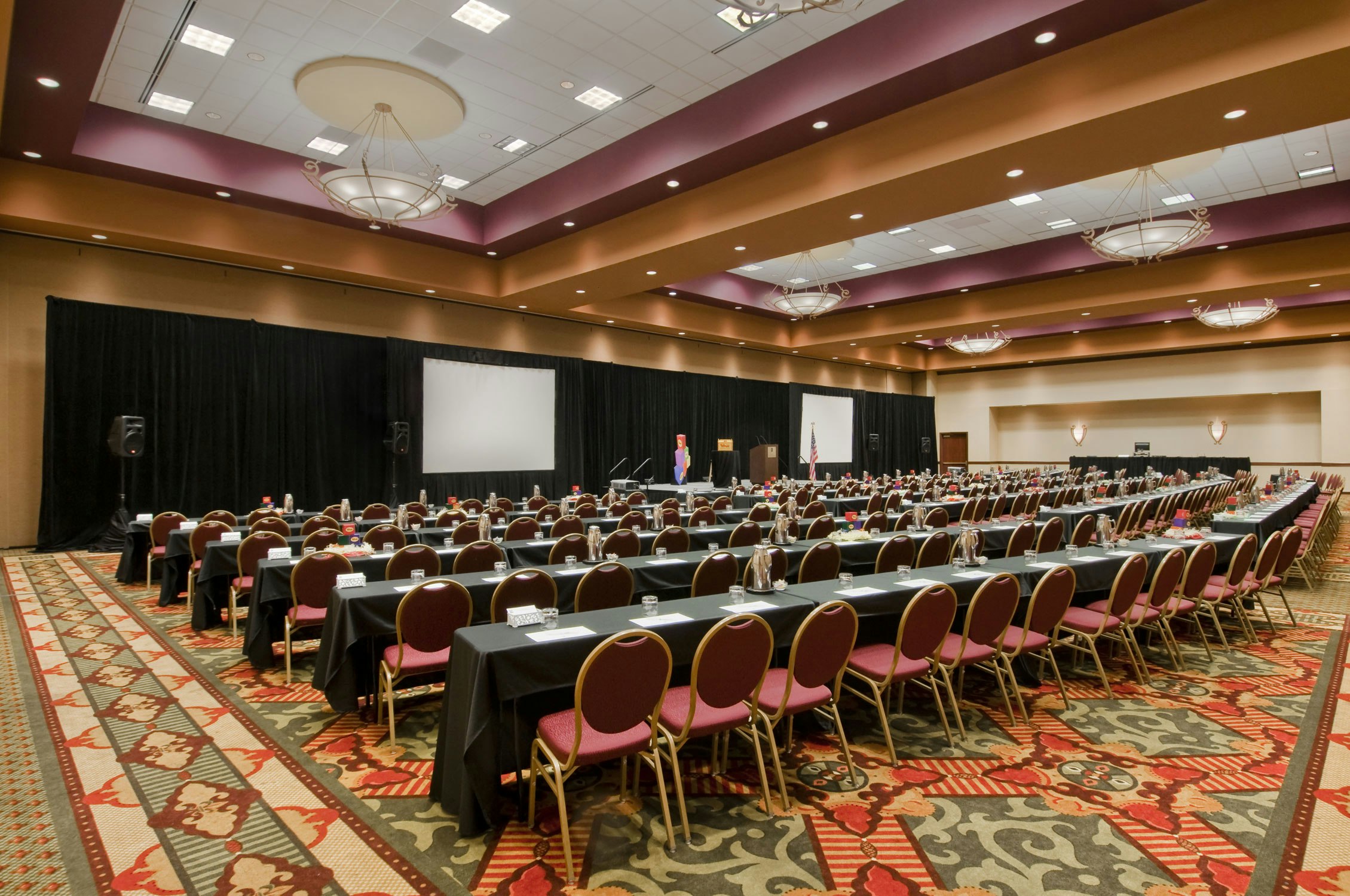Embassy Suites by Hilton Charlotte Concord Golf Resort & Spa 64/74