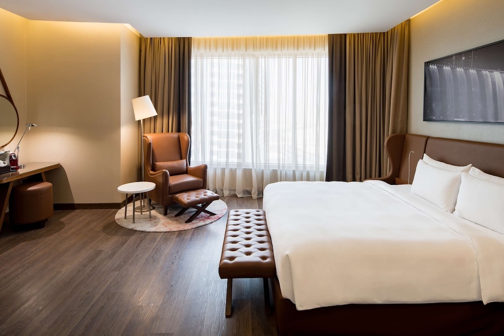 Radisson Blu Dubai Canal View 32/75