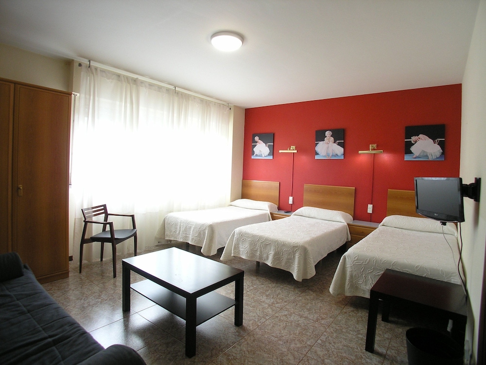 Iraipe Gorbea Hotel 29/48