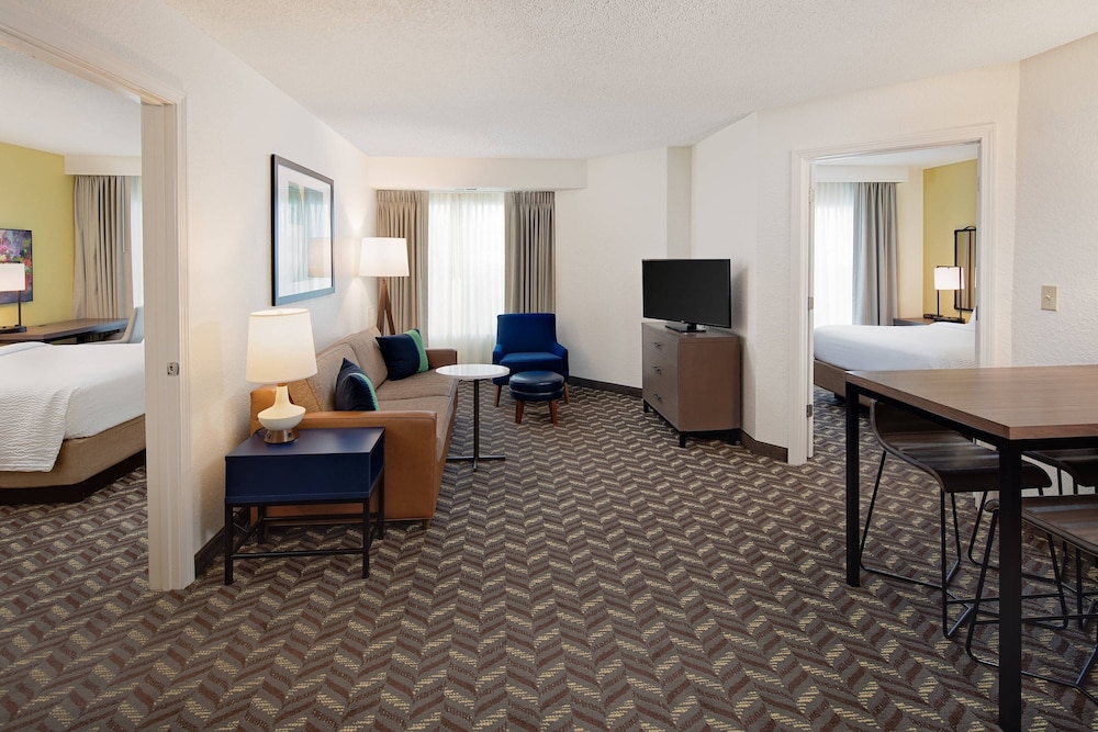 Residence Inn Boston Dedham 19/25