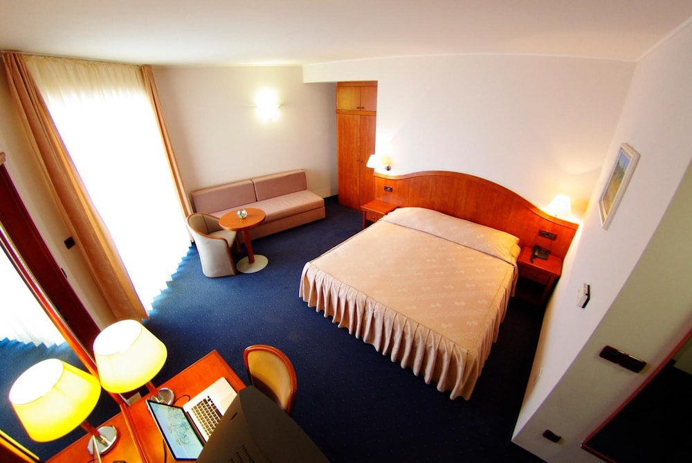 Hotel Villa Marija 16/67