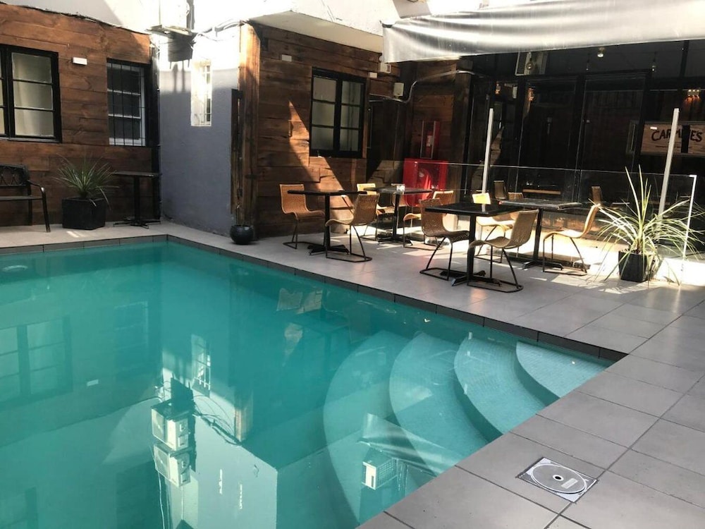 swimming pool spa