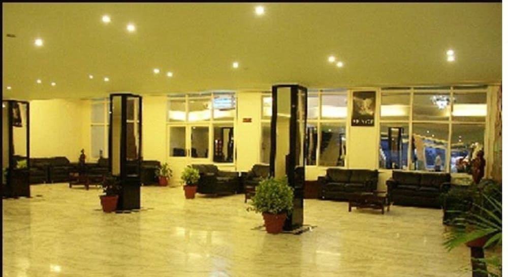 Hotel Ambica 37/40