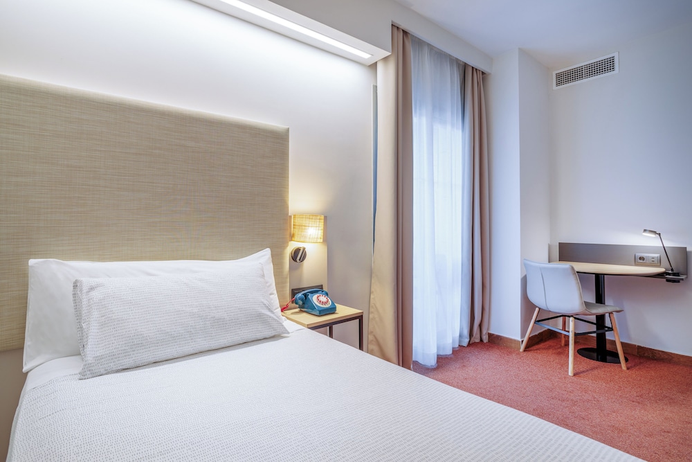 Innside Costablanca Adults Only 25/67
