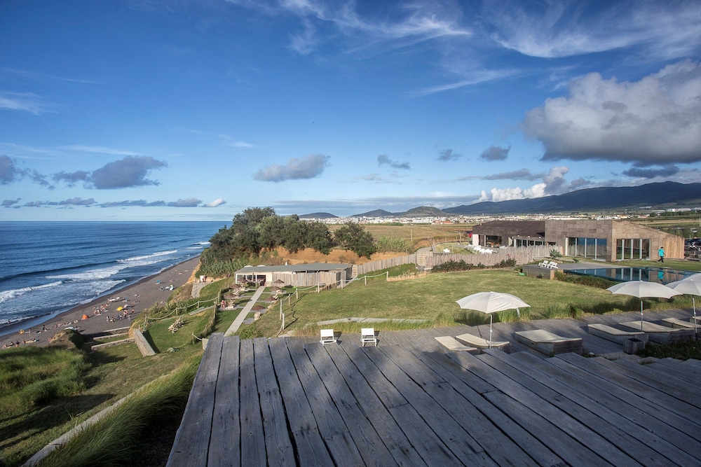 Santa Barbara Eco-Beach Resort 40/50