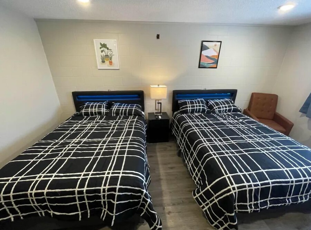 Guest Lodge 32/70