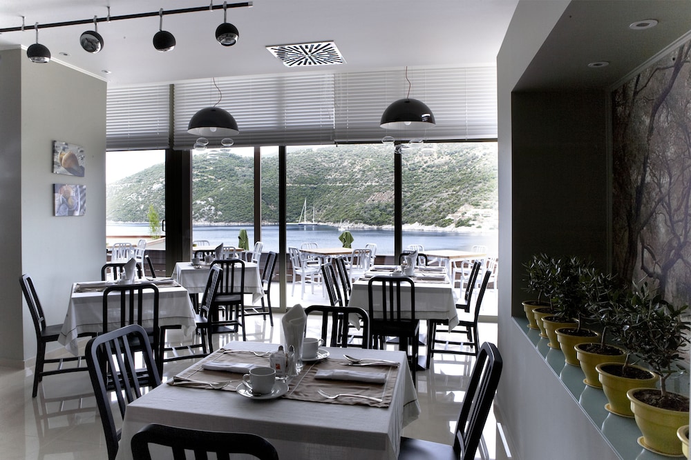 San Nicolas Hotel 36/50