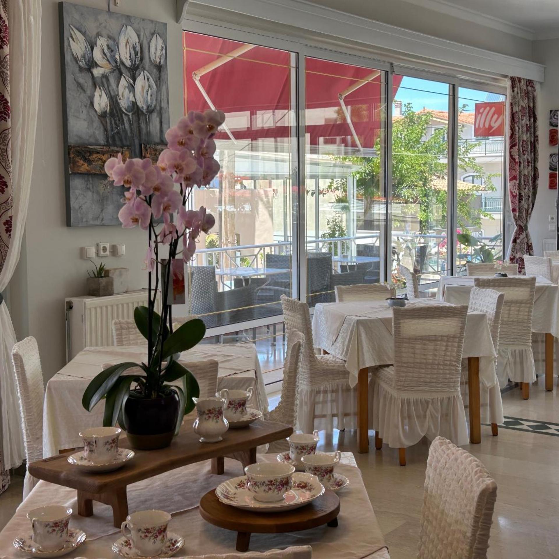 Brati Beach Hotel 39/56