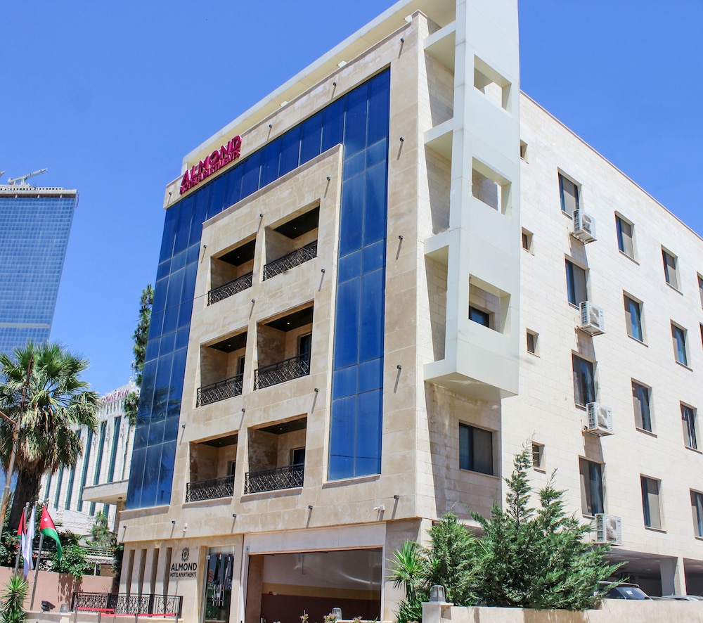 ALMOND HOTEL APARTMENTS photo1