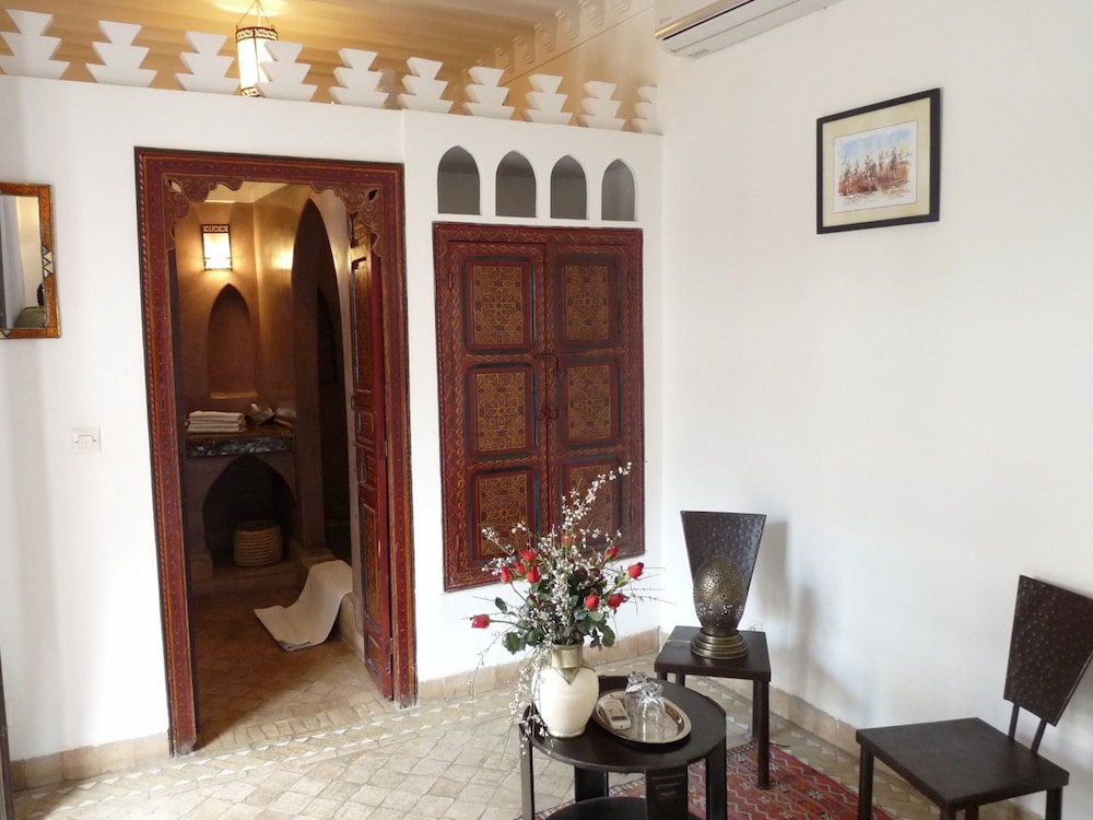 Riad Anya 12/50
