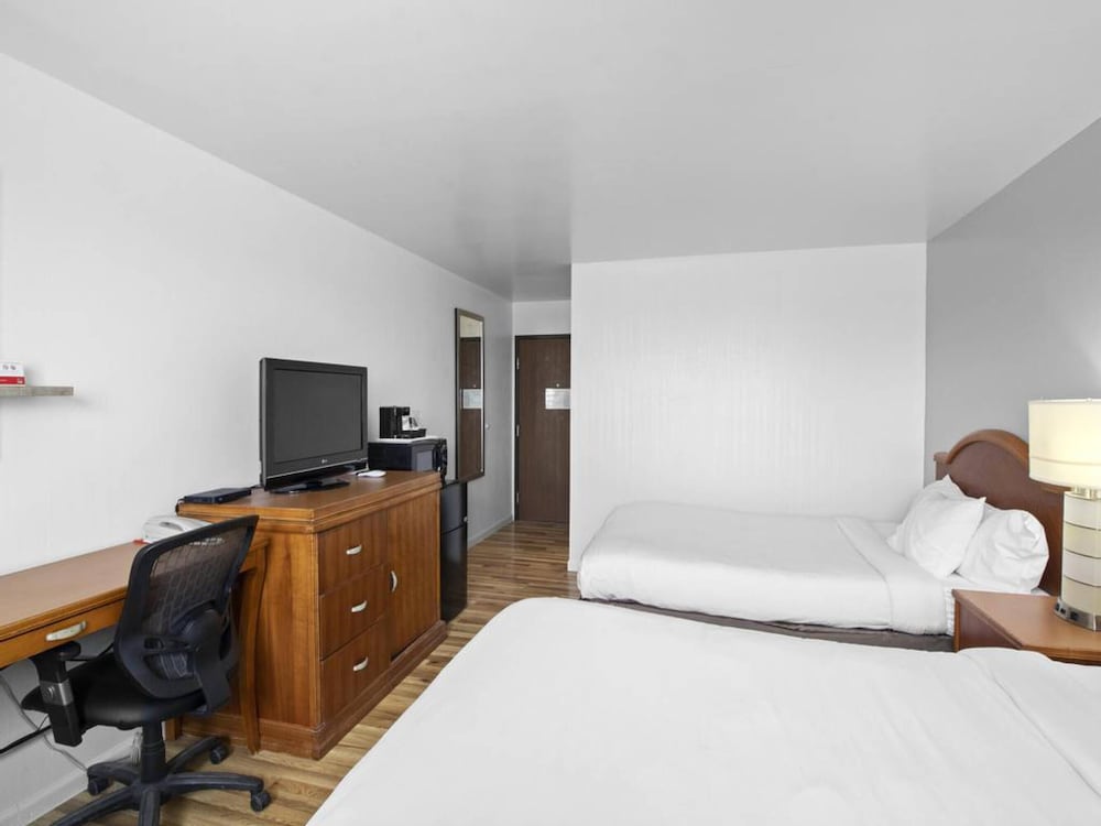 Econo Lodge Alliance 30/60