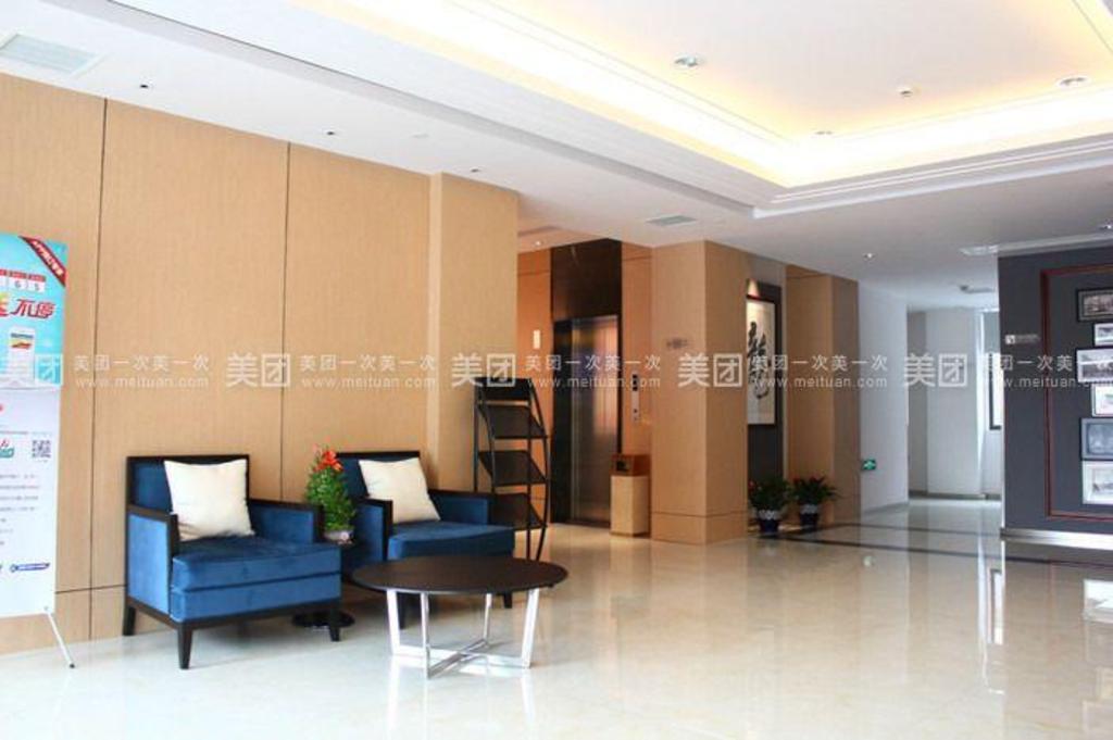 Jinjiang Inn Style (Shanghai Pudong Airport Town) 56/76