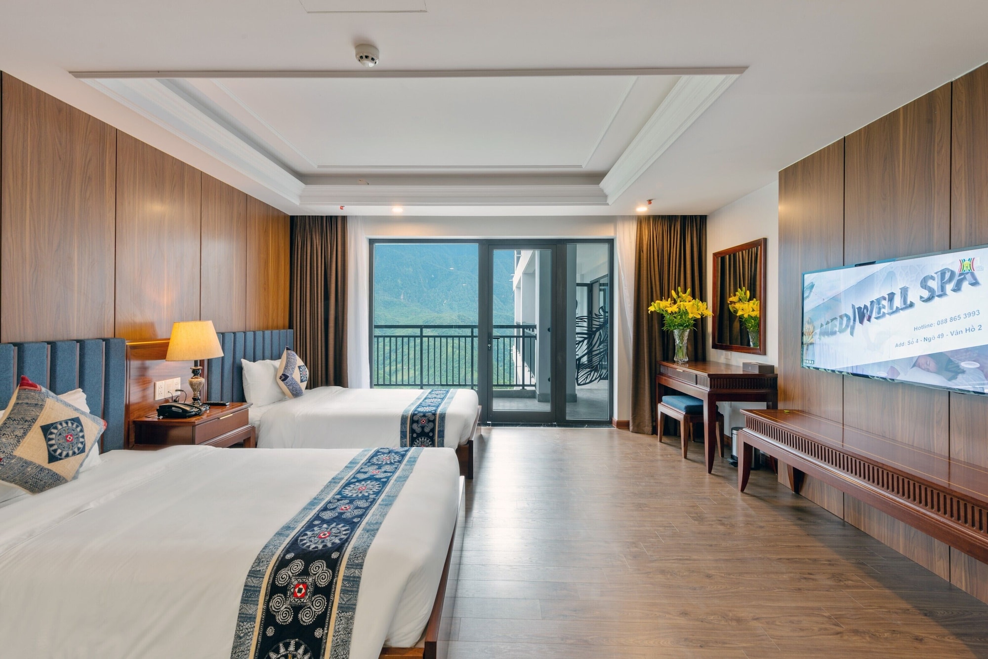 غرفة غراند ديلوكس بسرير كينج بإطلالة على الجبل، Bamboo Sapa Hotel 2/5