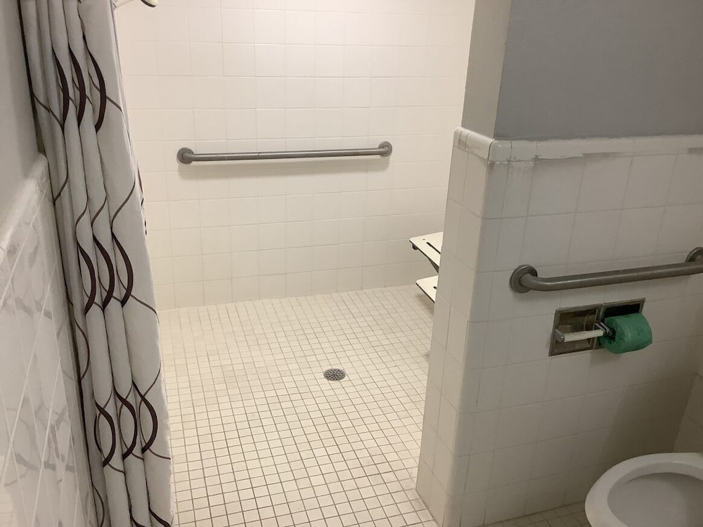 Heritage Park Inn 14/14