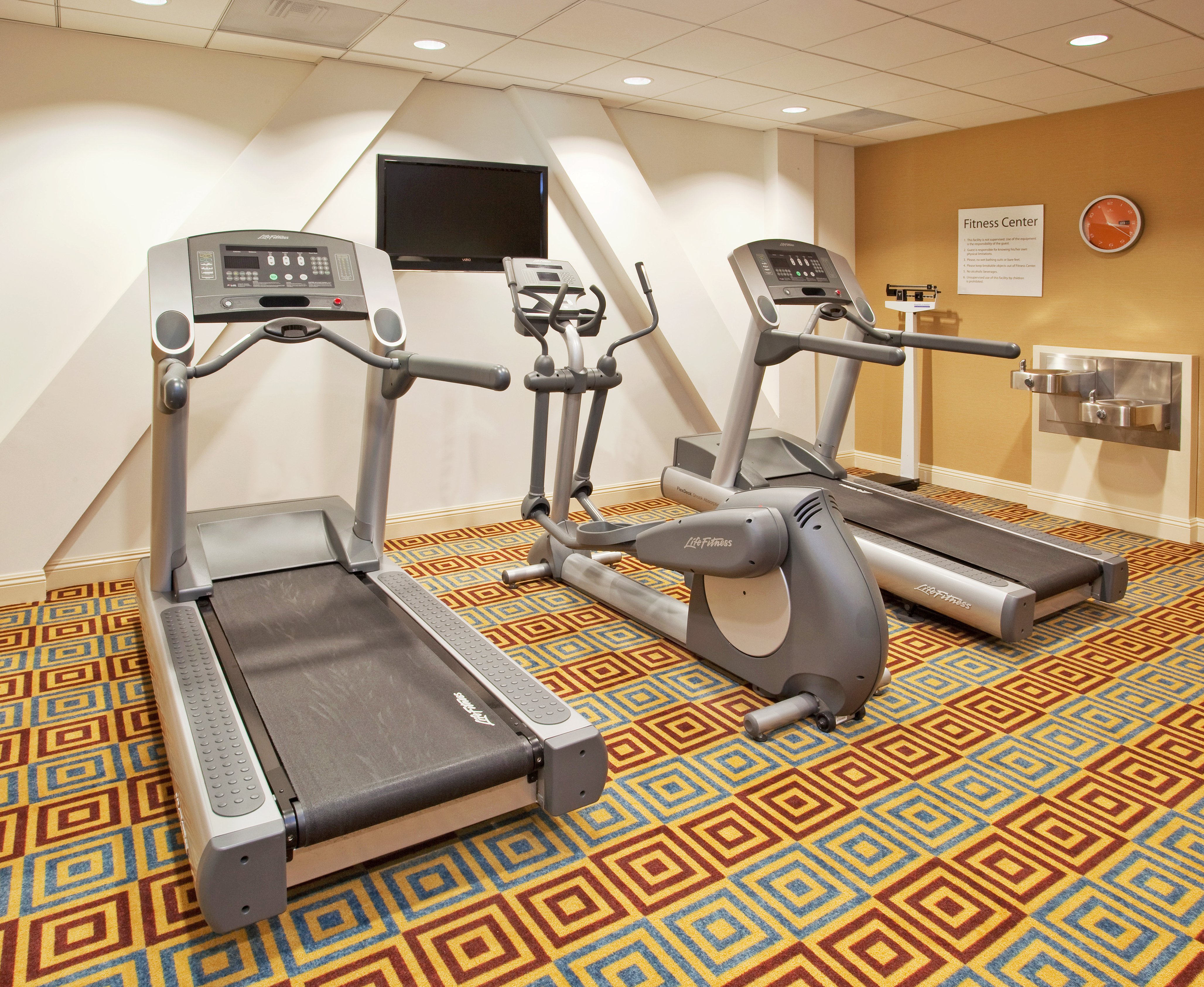 Holiday Inn Express Hotel Suites Santa Cruz 49/72
