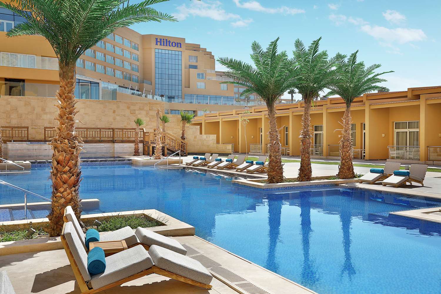 swimming pool spa