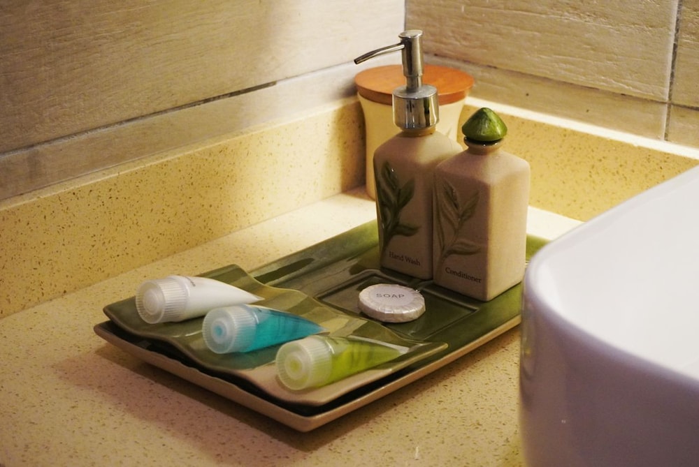 Lot 33 Boutique Hotel 18/50