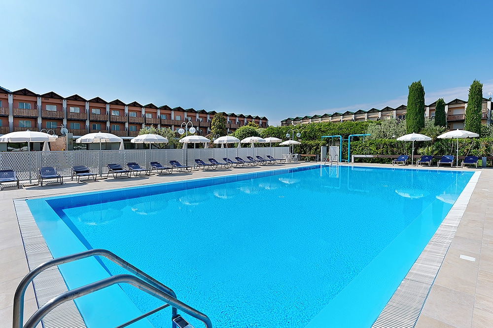 Iseolago Hotel 36/62
