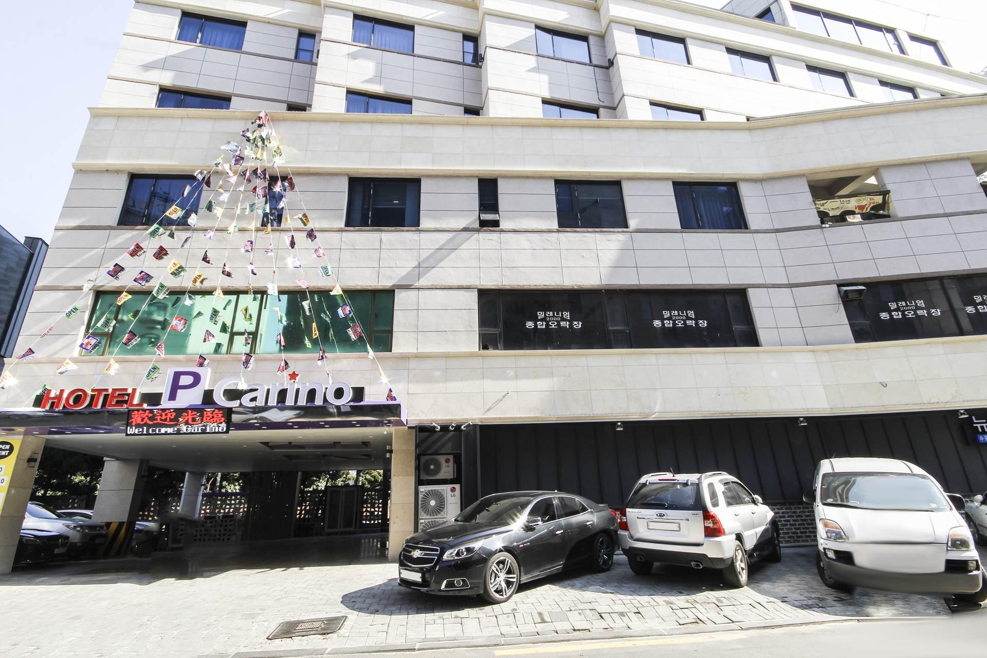 Carino Hotel 31/32