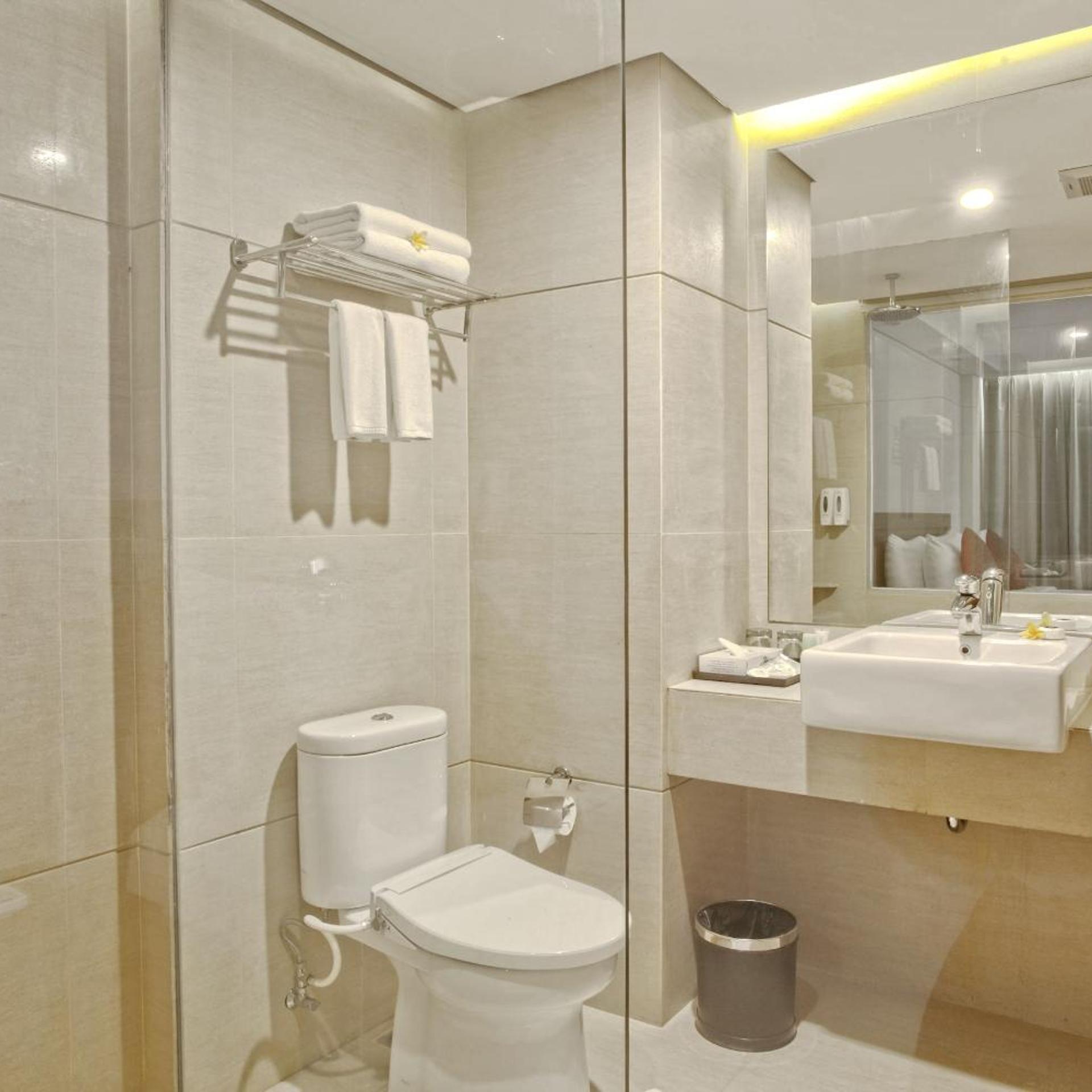 Junior Suite, Pool Access، Paragon Hotel Seminyak 7/8