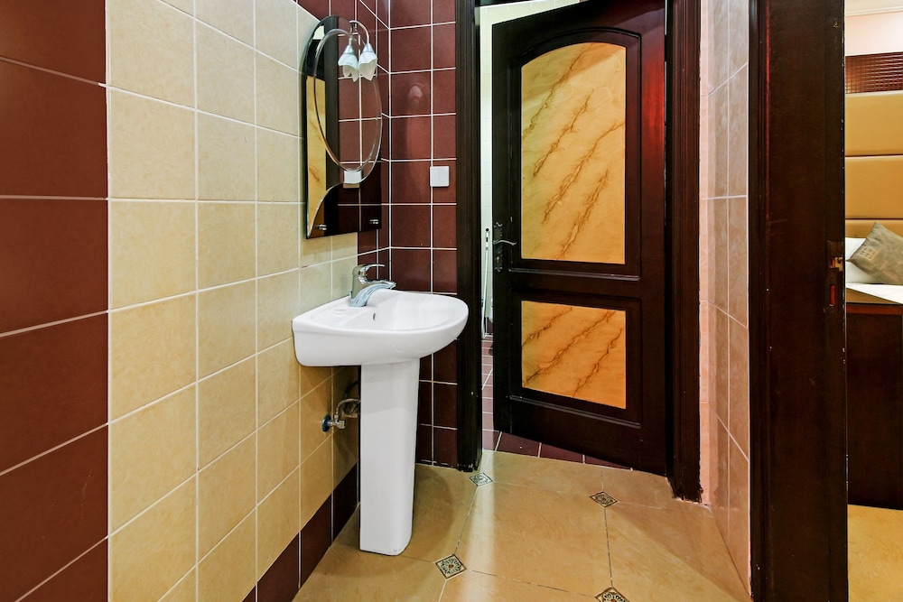 لافينا للوحدات السكنيه(OYO 589 Lavina House) 41/46