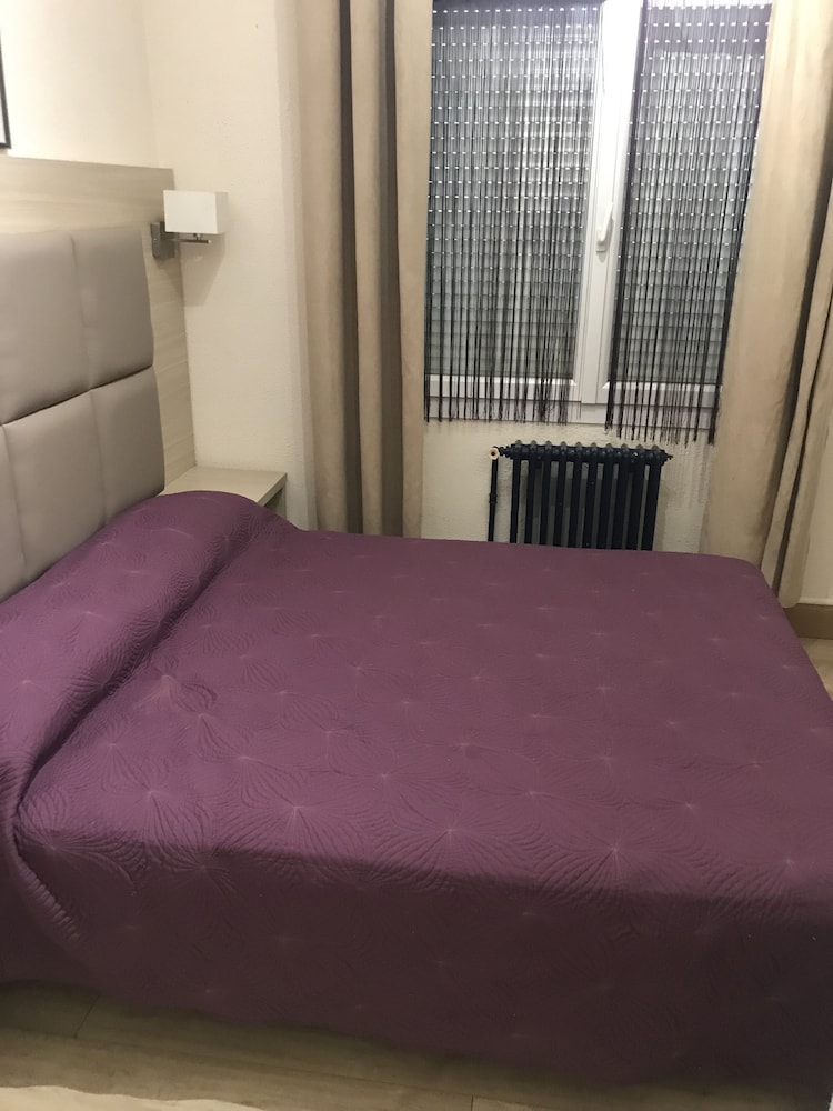 Hotel Lutetia 23/40