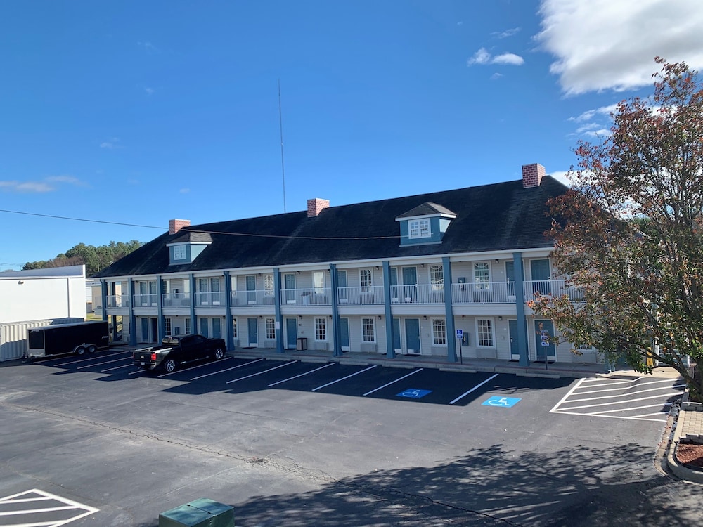 Quality Inn Seneca US-123 2/53