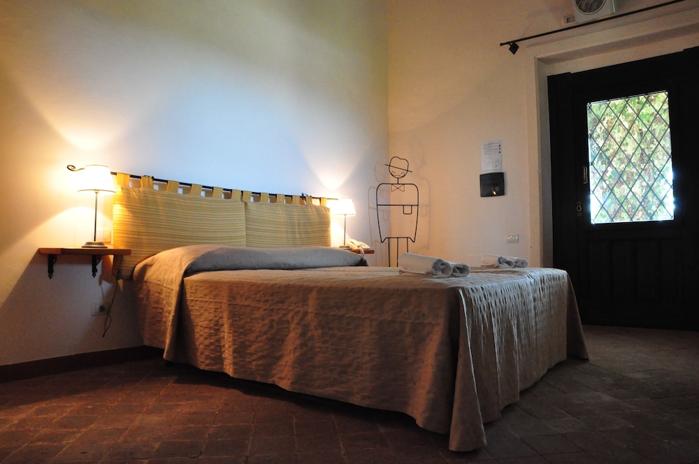 CLASSIC, DOUBLE OR TWIN BED, PRIVATE BATHROOM
