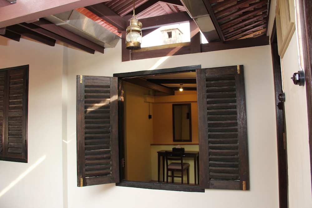 Ke-Lan-Tan House 58/69