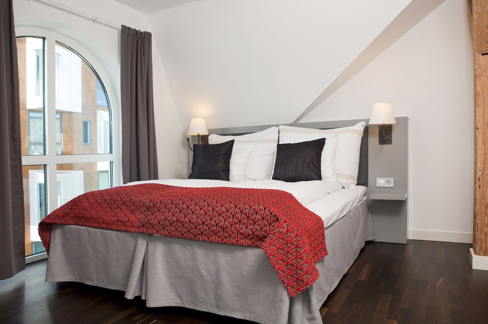QUALITY HOTEL WATERFRONT 7/47