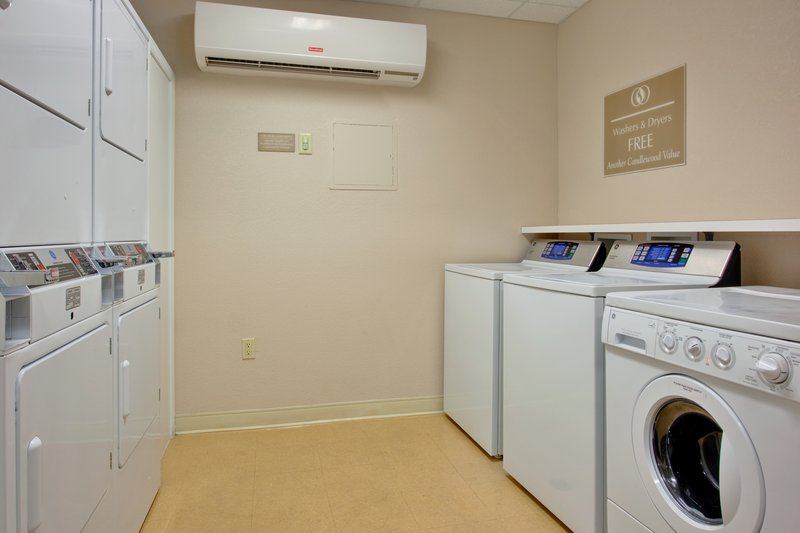 Candlewood Suites Nogales 16/64