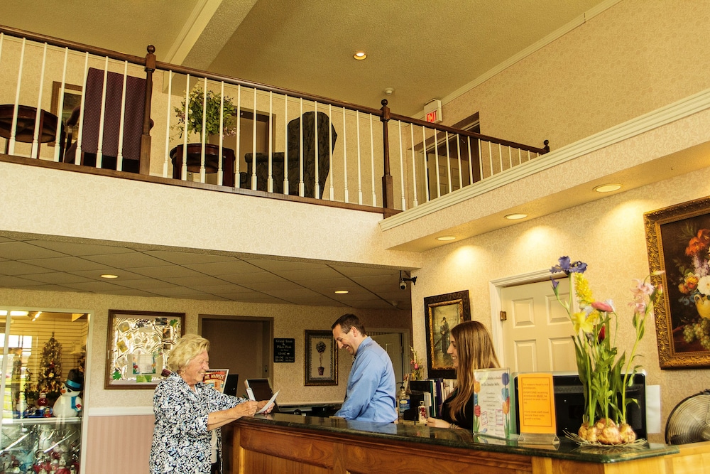 Wintergreen Hotel & Conference Center 6/49