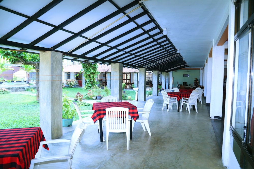 Zen Rooms Negombo Beach 39/61