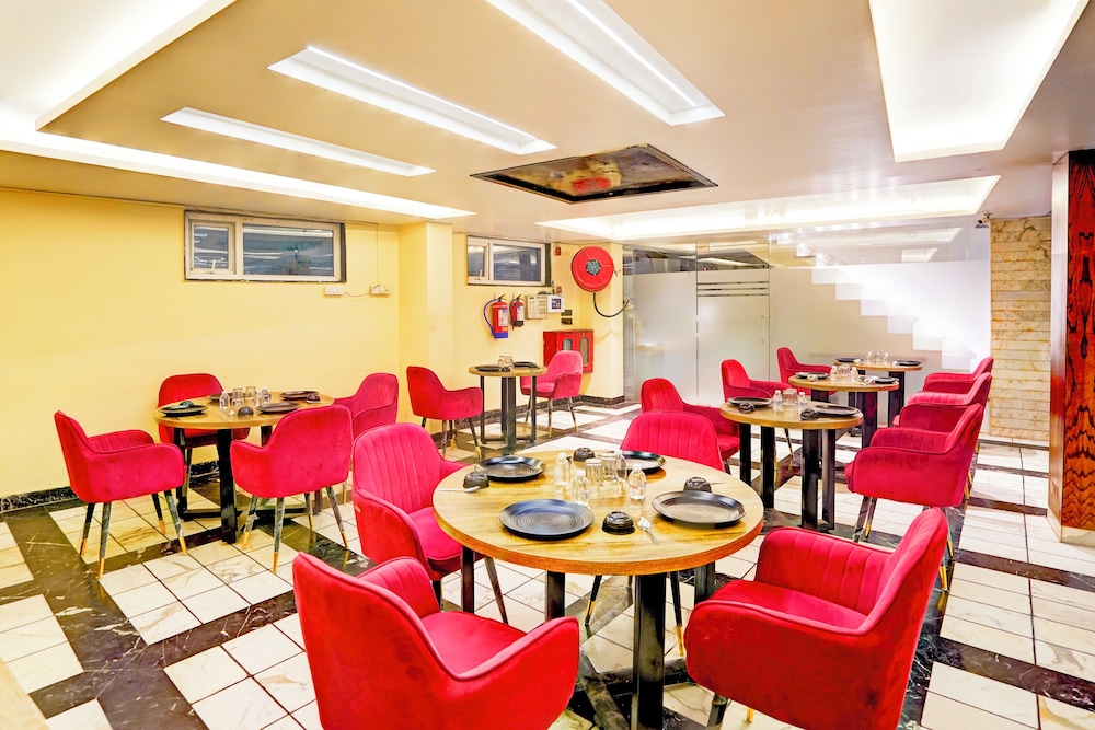 Jyoti Mahal A Royal Heritage Hotel 46/50