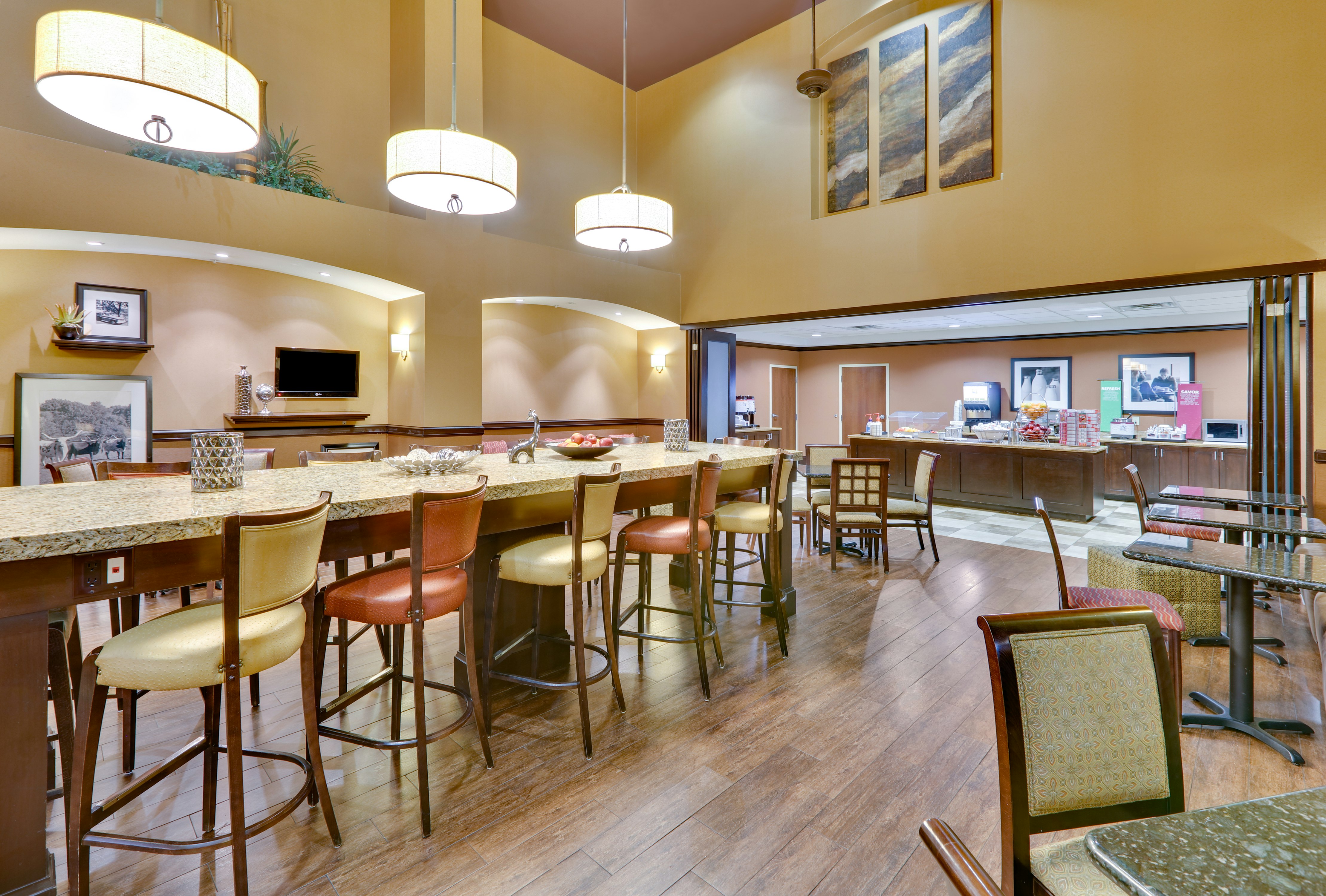 Hampton Inn and Suites Fort Worth/Forest Hill 30/46