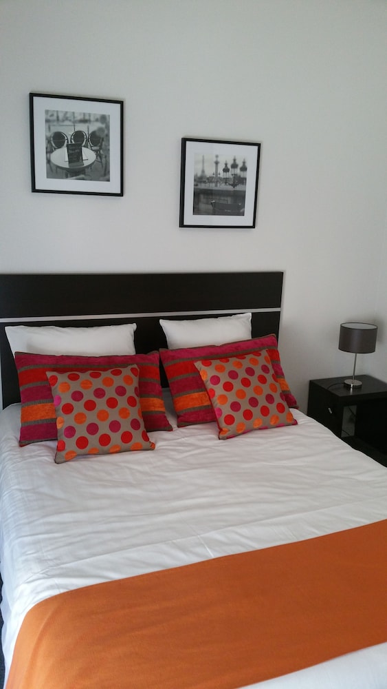 Nemea Home Suite Nancy Centre 14/48