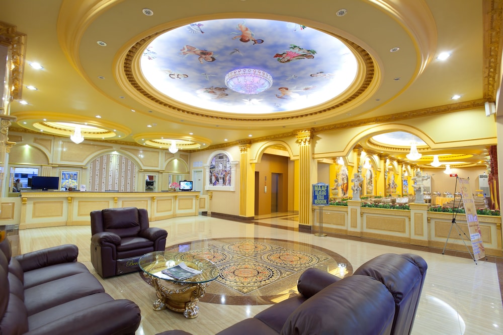 Grand Town Hotel Makassar 5/35