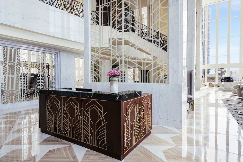 Wyndham Grand Doha West Bay Beach 6/57